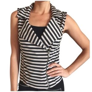 Xhilaration Vest Womens Size large Sleeveless W/ Zipper Striped cream black top